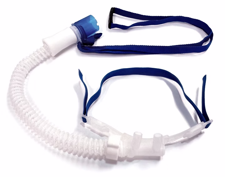 cannula white bg2_edited.jpg